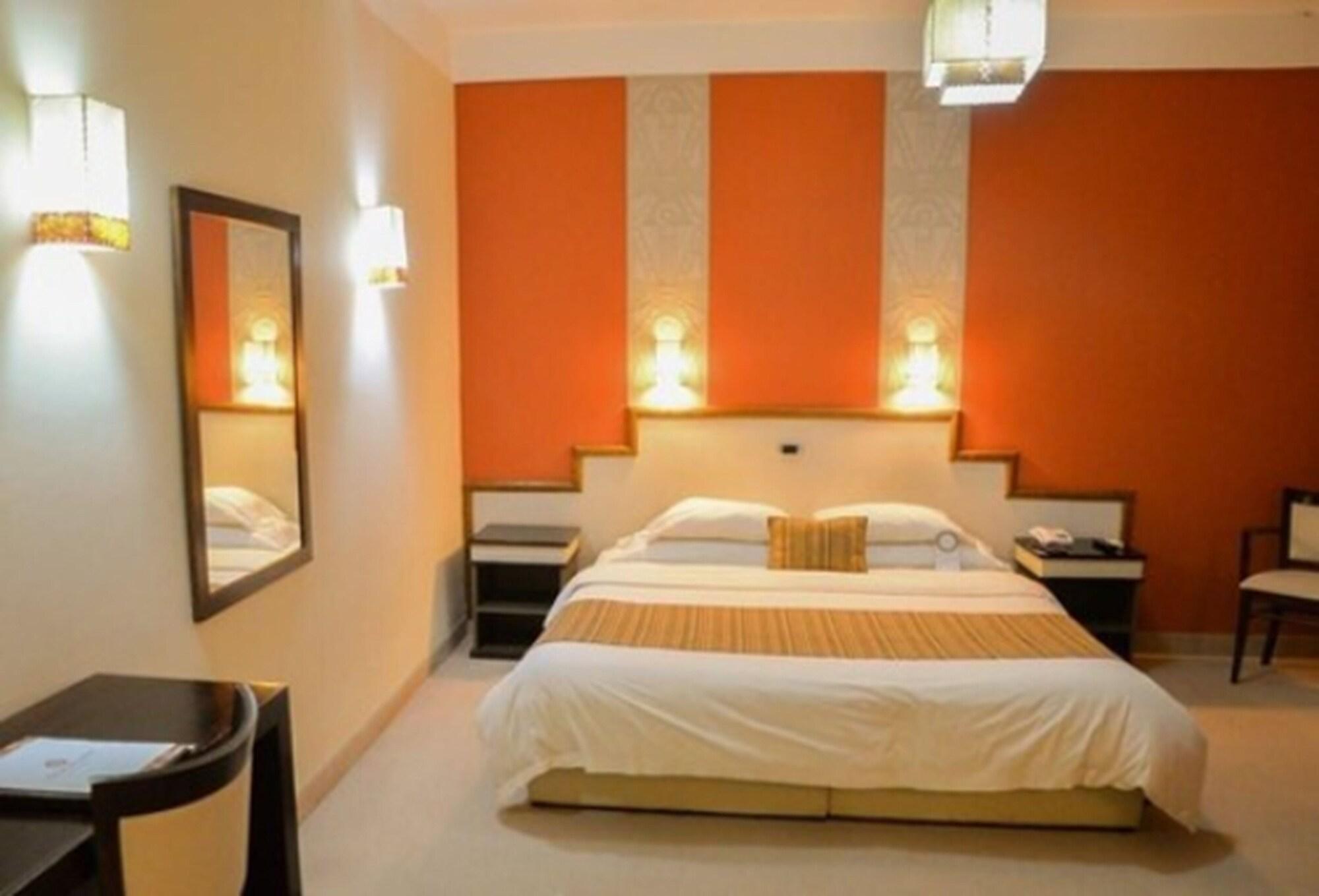 Hotel Inkai 3*